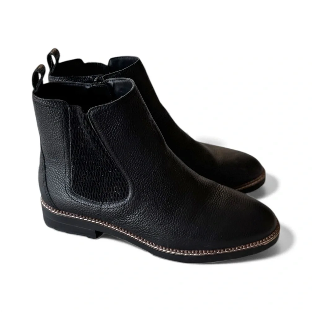 Lands End Black Pebbled Genuine Leather Lug Sole Ankle Boots Booties Size 10